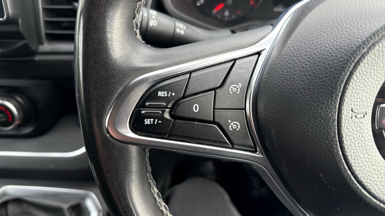 Nissan Primastar 30 L2 Diesel 2.0 dCi 110ps H1 Tekna Van